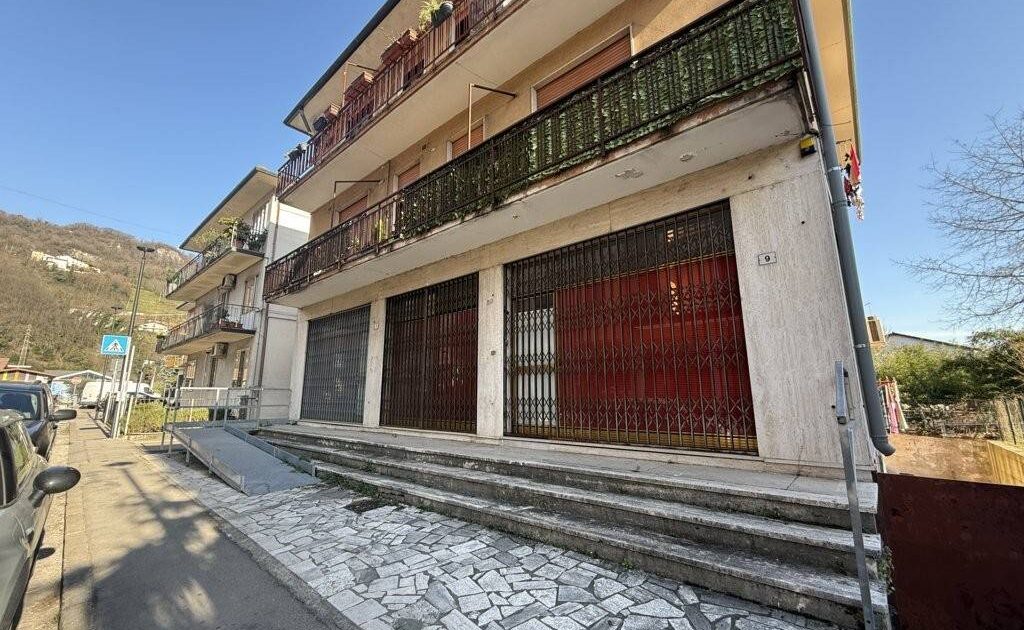 Vendita Negozio Chiampo