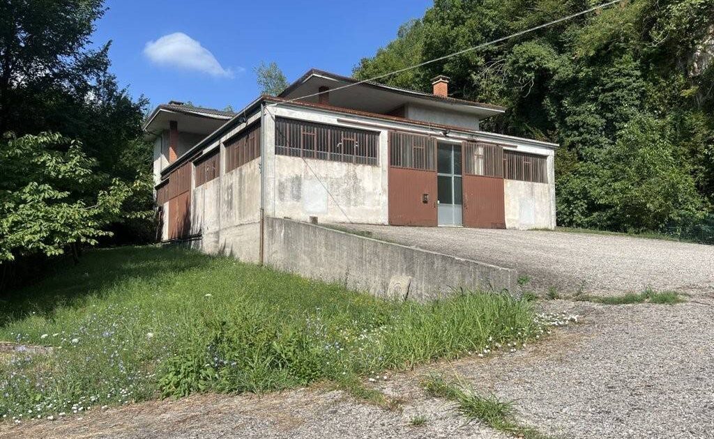 Vendita Capannone Castelgomberto